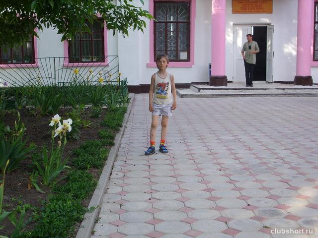 1467_buratinko_in_shorts_05.jpg
